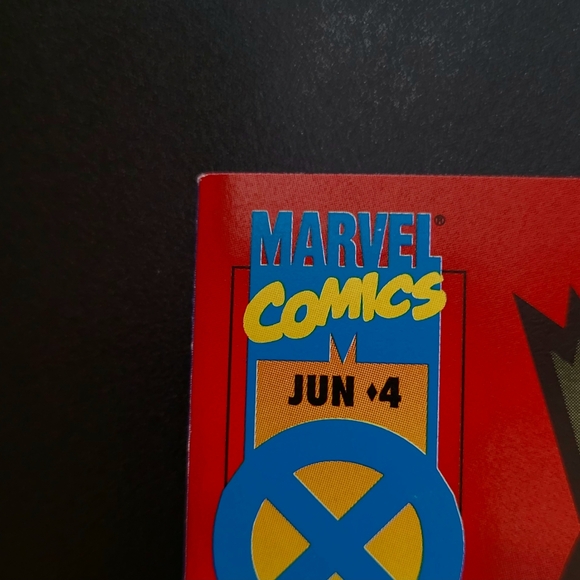 Astonishing X-Men #4 - Picture 4 of 7